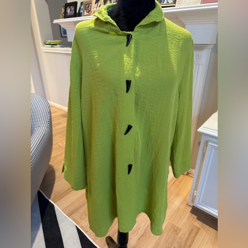 JOHN MARK Spring Green Gauzy Lagenlook Art to Wear Tunic Top Size 1X GUC